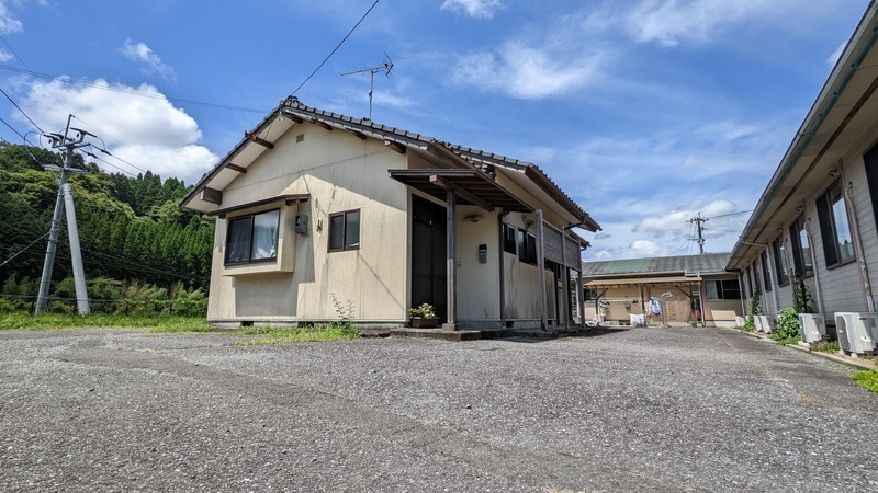 a small house near Seiwa